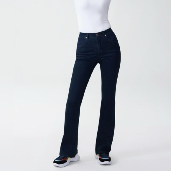 NWT Universal Standard Dark Indigo Sava High Rise Flare Jeans